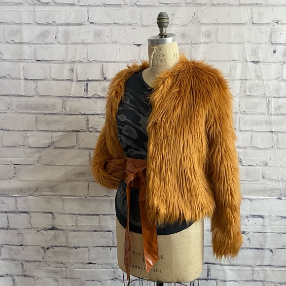 🔥Host Pick🔥 Forever 21- plush camel color jacket - Picture 12 of 12